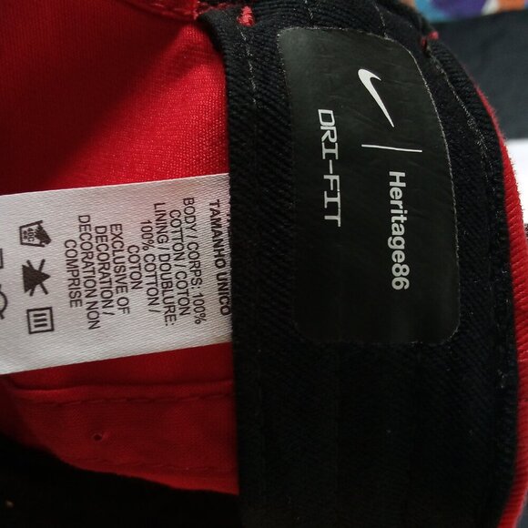 NWT Nike Heritage86 Dri-Fit USA Soccer Strap Back Hat Cap - Picture 7 of 8